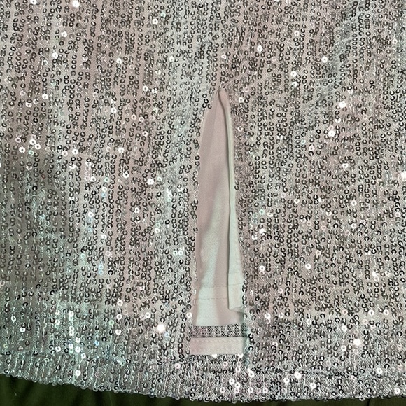 Criss Cross Tie Back Sequin Tee & Skirt with Slit Set - Picture 11 of 11